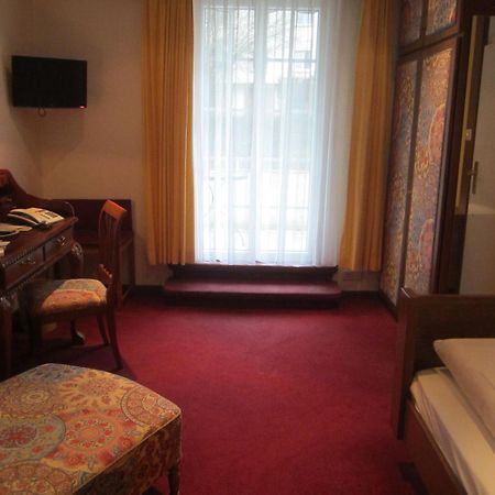 Romantik Hotel Zur Sonne Badenweiler Extérieur photo