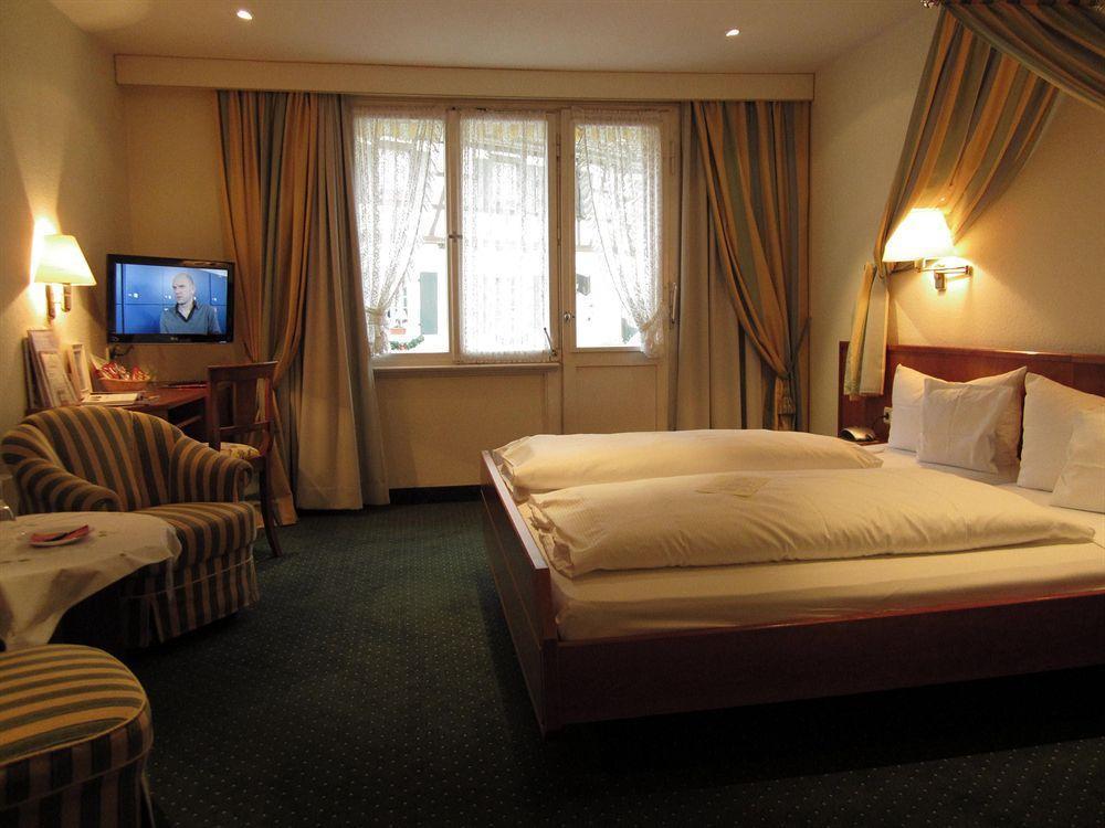 Romantik Hotel Zur Sonne Badenweiler Extérieur photo